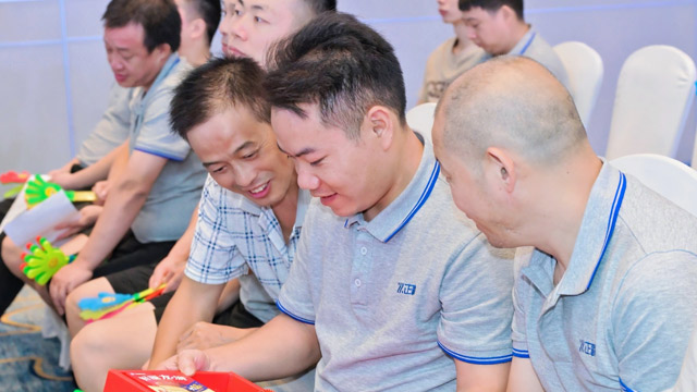 日皮大全免费岁月，爱与成长同行